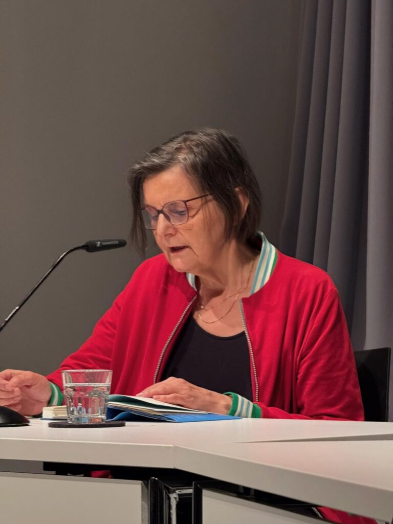 Agnieszka Lessmann bei Lesung
